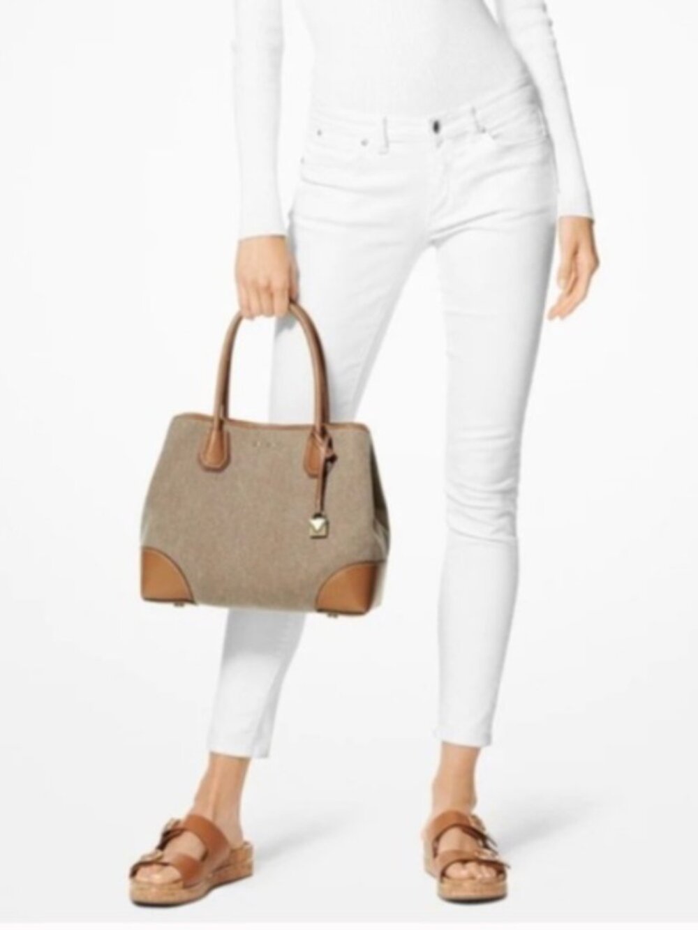 MICHAEL KORS Mercer Gallery Medium Canvas Satchel - Picture 3 of 13